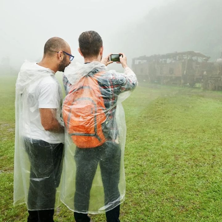 6Pcs%20Disposable%20Waterproof%20Raincoat%20Outdoor%20Hiking%20Mountain%20Travel%20Emergency%20Transparent%20Portable%20Adult%20Poncho%20Rain%20-%20Image%205