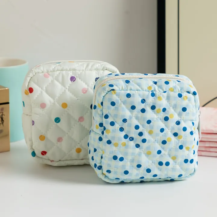1pc%20Floral%20Sanitary%20Pad%20Storage%20Bag,Quilted,Portable%20Travel%20Bag%20for%20Women's%20Menstrual%20Pad,Coin%20Purse%7CLipstick%20Pocket%7CStorage%20Bag%20sahara%20pad%20-%20Image%204