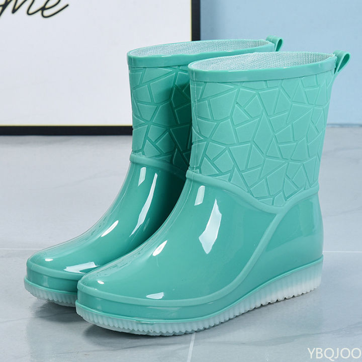 Four%20Seasons%20Jelly%20Anti%20Slip%20Thick%20Fashion%20New%20Waterproof%20Shoes%20for%20Women%20Wear%20Wear%20Wear%20Resistant%20Short%20Tube%20Rain%20Boots%202026%20-%20Image%204