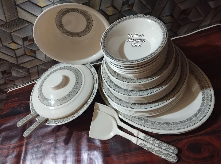 Premium%20Quality%20Melamine%20Double%20Glazed%20Complete%20Dinner%20Set,%20Elegant%20Design%20(6%20Person%20Serving)%20-%20Image%205