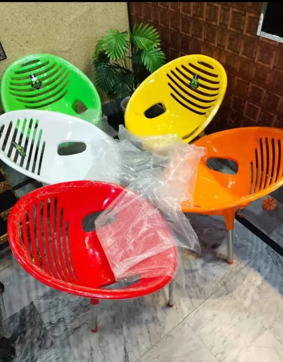 pure%20plastic%20wifi%20chair%20hypex%20plastic%20-%20Image%207