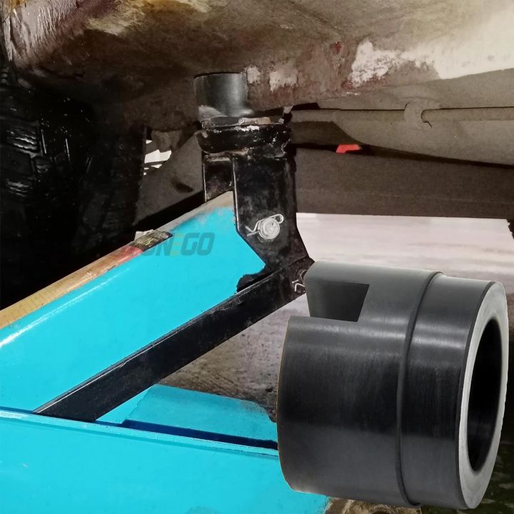 Floor%20Slotted%20Car%20%20Jack%20Pad%20Frame%20Protector%20Adapter%20Jacking%20Tool%20Adapters%20Lifting%20Car%20Repair%20Tools%20-%20Image%202