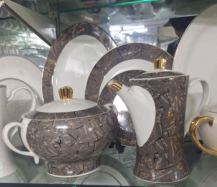 Dinner%20Set%20New%20Bone%20China%2061pcs/8person%20serving%20set%20-%20Image%208