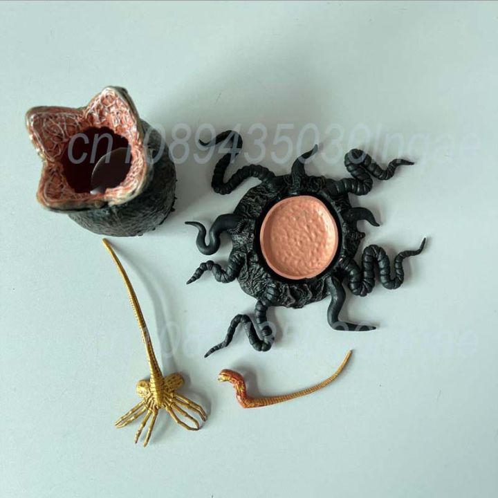 NECA%20Figure%20Xenomorph%20Warrior%20Alien%20vs%20Predator%20AVP%20Series%20Big%20Chap%20Alien%20Ultimate%2040th%20Anniversary%20Egg%20Facehugger%20Action%20Figure%20-%20Image%204