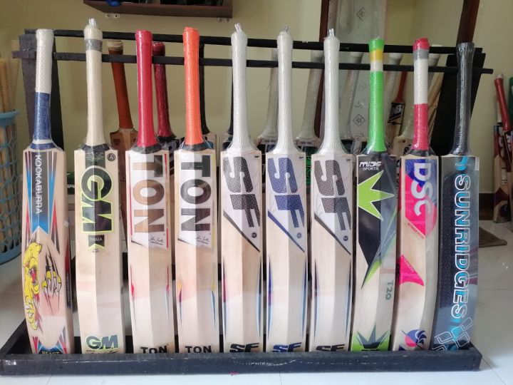 SS%20TON%20gold%20edition%20English%20Willow%20senior%20cricket%20bat%20-%20Image%202