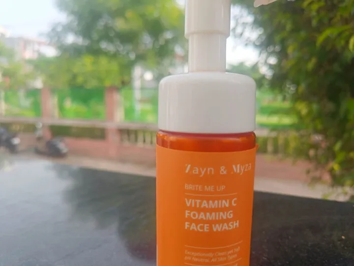 Zayn%20&%20Myza%20Vitamin%20C%20Foaming%20Face%20Wash%20(Applicator)%20-%20Image%205