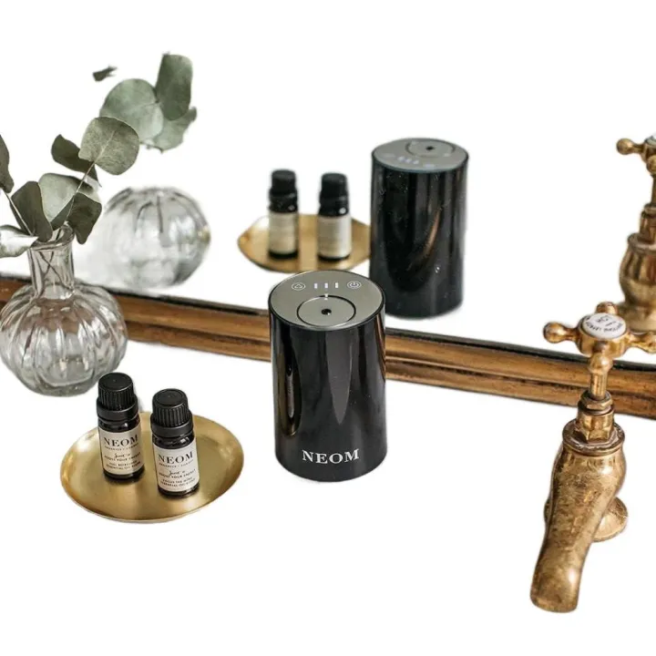 NEOM%20%E2%80%93%20Portable%20Wellbeing%20Pod%20Mini%20Essential%20Oil%20Diffuser%20Black%20%7C%20Rechargeable%20USB%20&%20Waterless%20%7C%20Aromatherapy%20Oil%20Diffuser%20for%20Small%20Spaces%C2%A0%20-%20Image%206