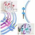 Plastic Handy Cross Stitch Machine Embroidery Hoop Ring Bamboo Frame Embroidery Hoop Round Needlecraft Sewing Tools Random Color. 