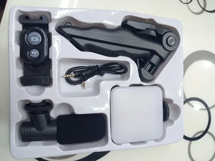 ay-49%20vlogging%20kit%20%7C%20video%20making%20kit%20for%20YouTubers%7C%20tripod%20stand,light,shotgun%20mic,shutter%20remote,%20mobile%20holder.%20-%20Image%206