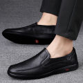 CLOHOO Men's Business Casual Shoes Handmade Layered Cowhide Bottom Leather Footwear for Office And Leisure.