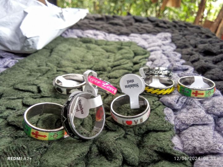 Normal%20Rings%20For%20Mens%20And%20women%20-%20Image%203