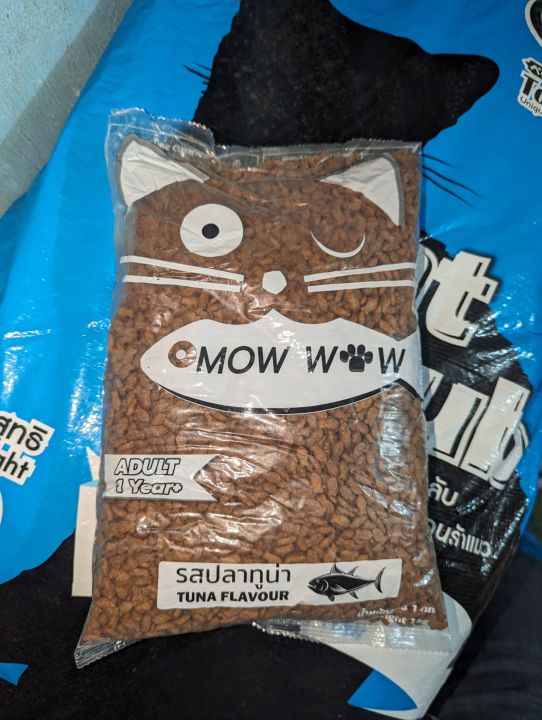 Mow%20Mow%20Adult%20Dry%20Cat%20Food%20Tuna%20Flavour%201%20kg%20pack%20-%20Image%202