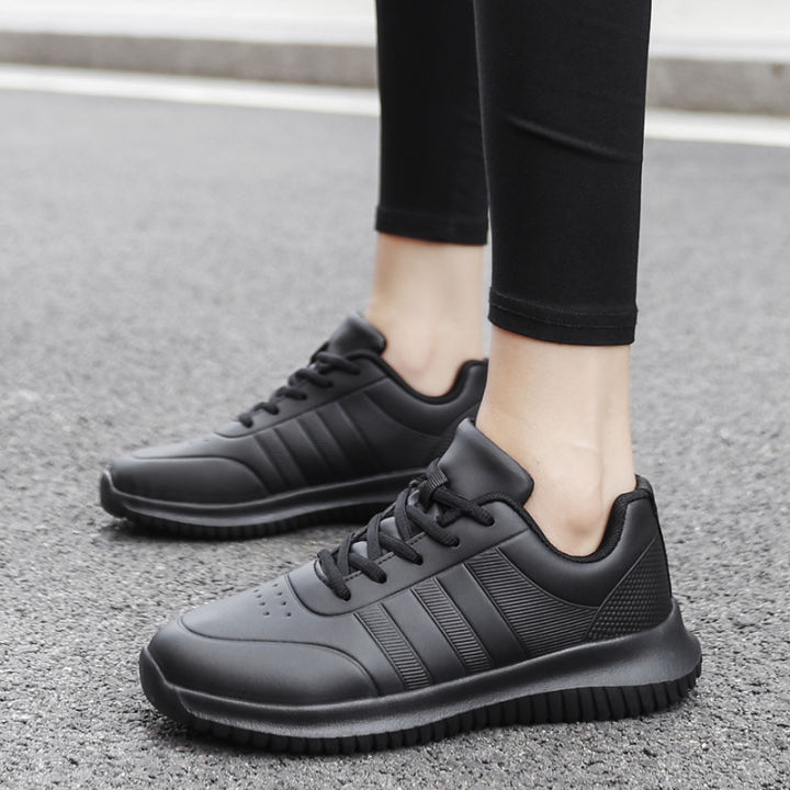 Chef%20shoes%20four%20season%20soft-sole%20anti-slip%20oil-proof%20waterproof%20portable%20kitchen%20work%20shoes%20fashion%20plus%20size%20casual%20men's%20shoes%20-%20Image%203
