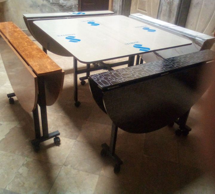 Square%20shape%20tables%20foldable%20feature%20-%20Image%204
