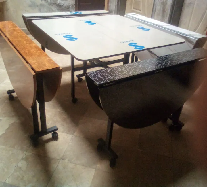 Square%20shape%20tables%20foldable%20feature%20-%20Image%204