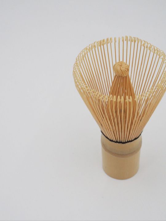 Premium%20Quality%20Bamboo%20Matcha%20Tea%20Whisk%20With%20Scoop%20-%20Image%206