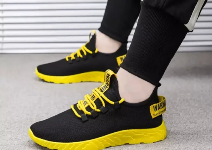 Sneakers:%20Colorful%20Lace-Up%20Lightweight%20Shoes%20for%20Men%20-%20Fashionable%20and%20Comfortable%20-%20Image%205