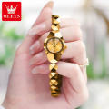 Women's Quartz Watch Elegant Diamond Mirror Face Tungsten Steel Timepiece, Lightweight and for Daily Use. 