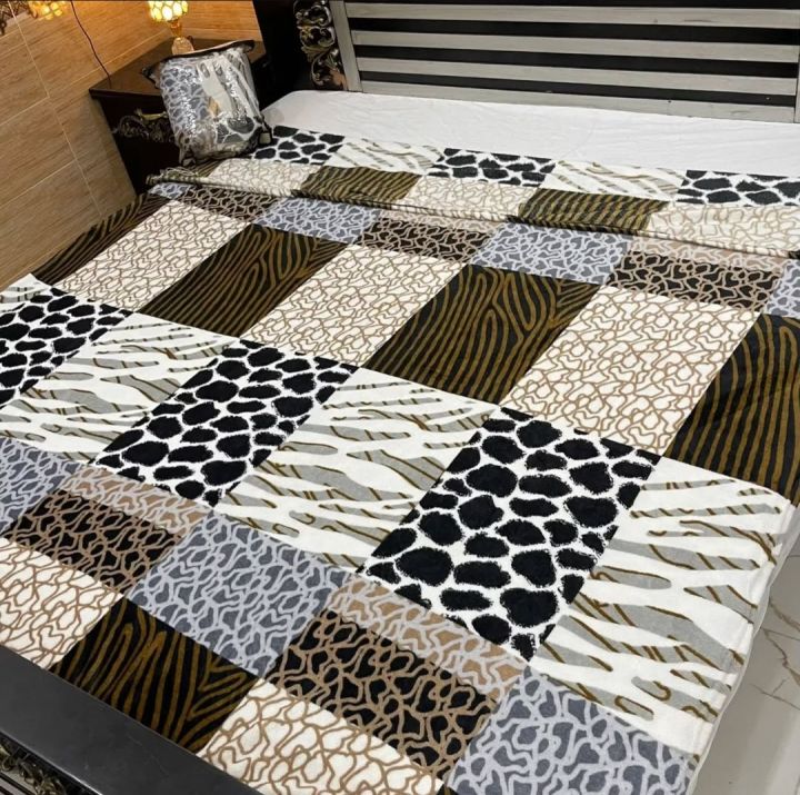 Single%20AC%20/%20Fleece%20Blanket%20In%20High%20Quality%20By%20PAK%20Market%20-%20Image%205