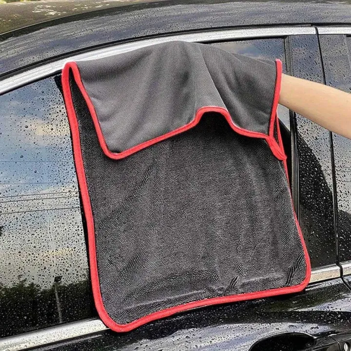 Super%20absorbent%20microfiber%20car%20towel,%20compact%20design,%20strong%20water%20absorption,%20suitable%20for%20cars,%20trucks%20and%20ships.%20-%20Image%205
