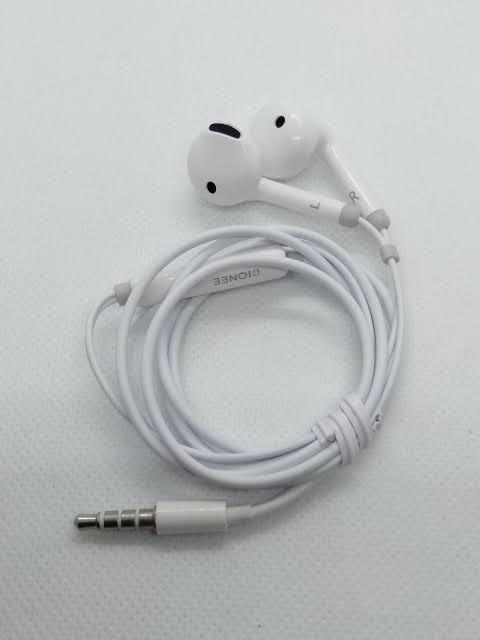 Gionee%20Handsfree%20100%25%20Original%20Earphones%20best%20calling%20sound%20and%20mic%20-%20Image%203