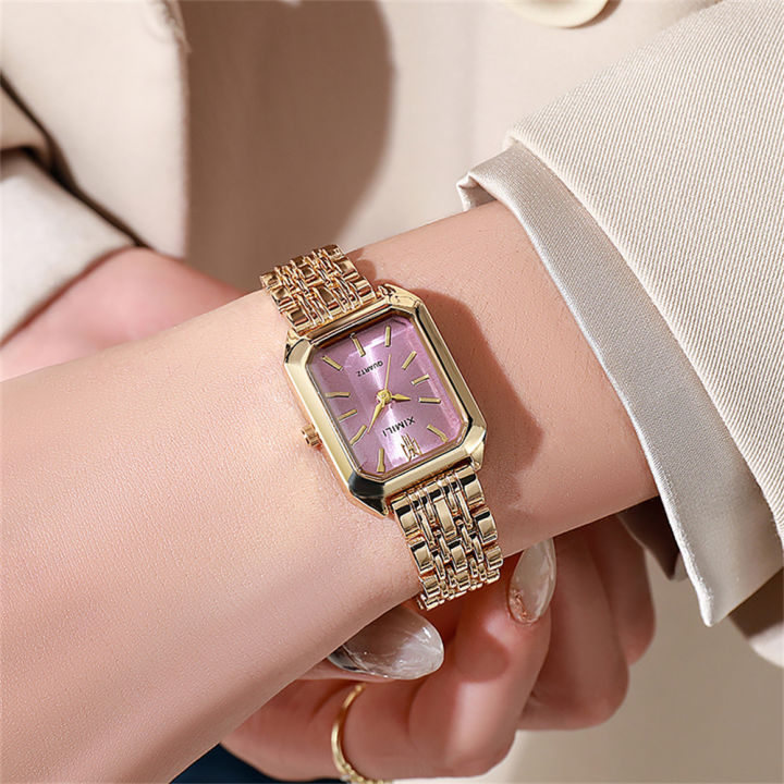 Women's%20Fashion%20Square%20Watches%20Gold%20Alloy%20Strap%202024%20Luxury%20Ladies%20Quartz%20Wristwatches%20Qualities%20Female%20Roman%20Scale%20Clock%20-%20Image%204