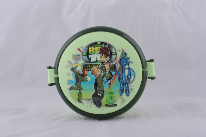 Round%20Shape%20Lunch%20Box%20Unbreakable%20Plastic%20With%20Beautiful%20Printed%20Characters%20Partitions%20With%20Inner%20Box%20Plate%20And%20Spoon%20-%20Image%203