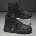 New Fashion Casual Sneakers High Top Skateboard Shoes Student Boots Men and Women Trend Wear Resistant Two-color Couples. 