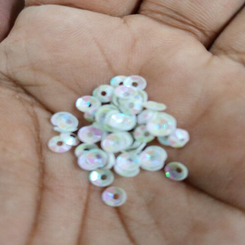 White%20milky%204mm%20size%20french%20cut/plate%20catori%20sequence/sitara%20for%20sale%20in%20very%20reasonable%20price%20-%20Image%203