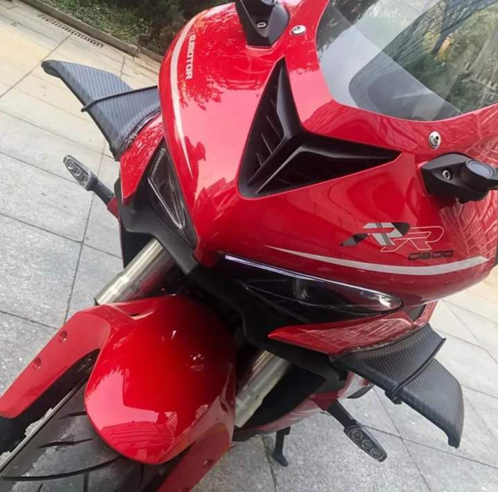 Universal%20Motorcycle%20Side%20Wing%20Mat%20Carbon%20Fiber%20Black%20Universal%20for%20All%20faring%20Bike%20PWW-2%20-%20Image%205