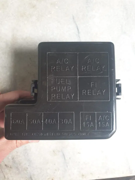 Suzuki%20Cultus%20&%20Margalla%20Fuse%20Box%20cover%20Black%20colour%20-%20Image%204