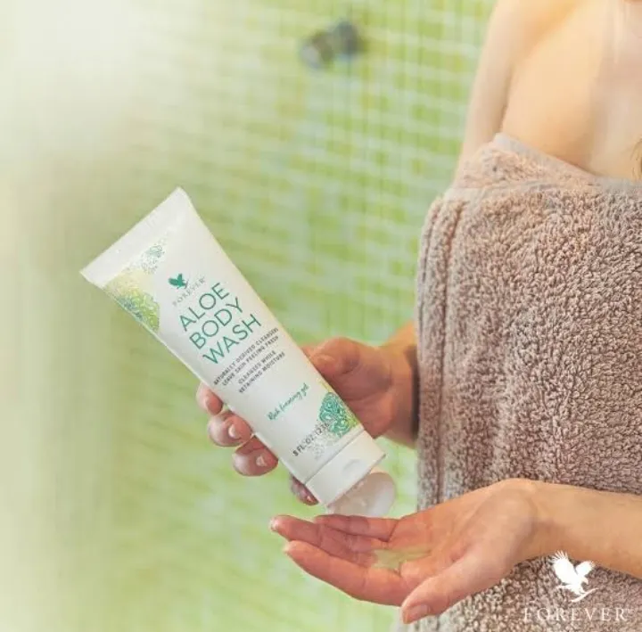 Forever%20Aloe%20body%20wash%20for%20skin%20moisture%20and%20Hydration%20,%20remove%20skin%20dead%20cells%20and%20makes%20skin%20soft%20-%20236%20grams%20-%20Image%206