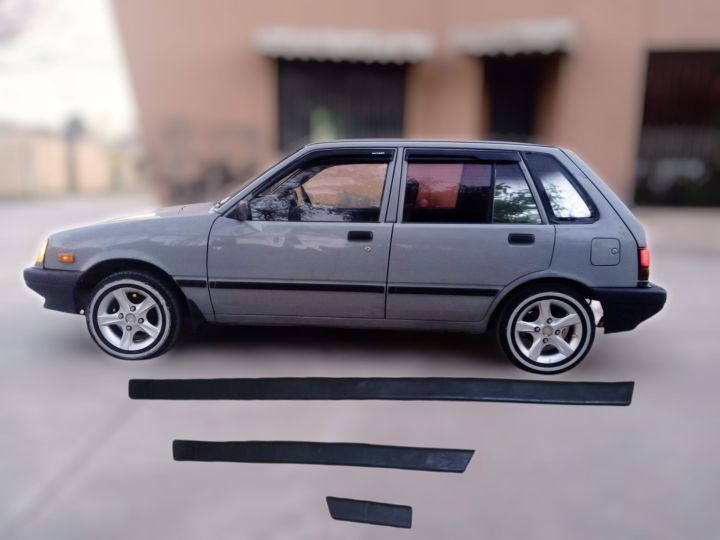 Suzuki%20Khyber%20Door%20Moulding%20Trim%20(Body%20Moulding)%20-%20Black%20-%20Image%202