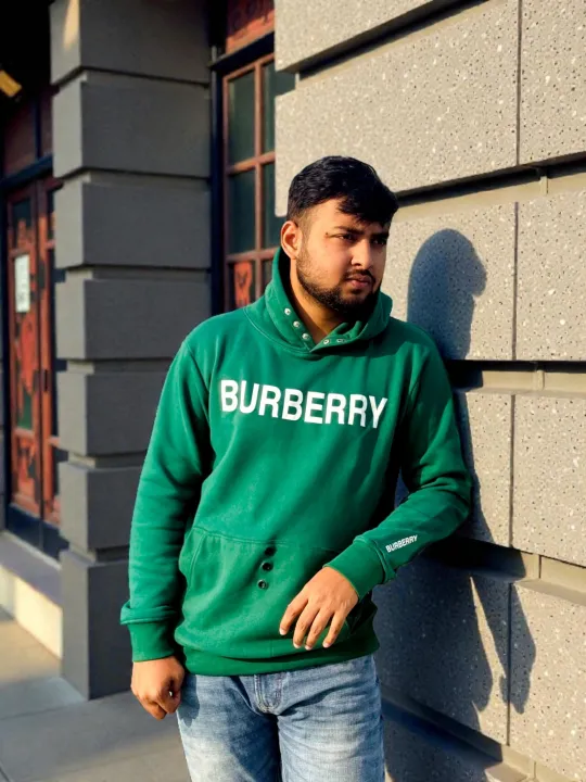 Premium%20Winter%20Hoodie%20for%20Men%20-%20Image%203
