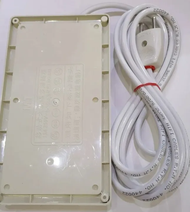 Extension%20Board%20with%208%20Sockets%20(4%20simple%20+%204%20universal%20sockets)%20with%203%20meters%20long%20Copper%20wire%20-%20Image%204