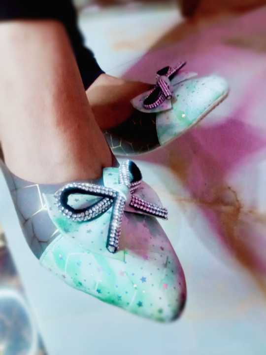 girls flat shoe
