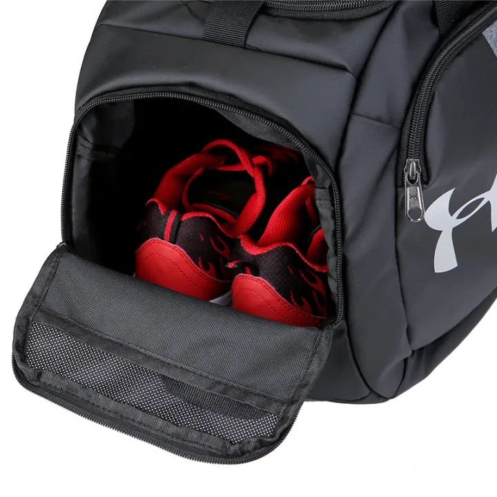 Under%20Armour%20Undeniable%204.0%20Gym%20Duffle%20Bag%20-%20Camo/Off%20White%20-%20Image%203