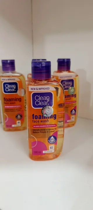 Clean%20&%20Clear%20Foaming%20Face%20Wash,100%20ml%20-%20Image%204