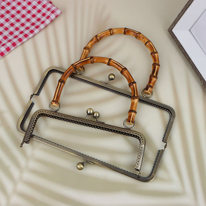 1Pc%20Vintage%20Metal%20Purse%20Bag%20Frame%20Kiss%20Clasp%20Lock%20With%20Bamboo%20Handle%20Jewelry%20Clasps%20Sewing%20Fasteners%20Purse%20Making%20Supplies%20-%20Image%202