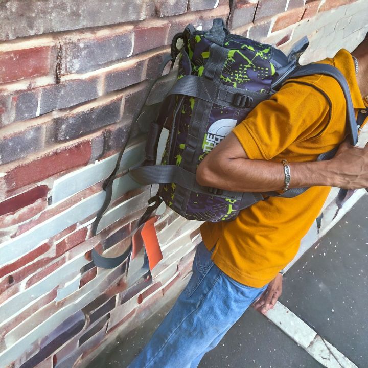 North%20Face%20Bag%20Backpack%20Travel%20Duffel%203%20in%201%20Army%20Green%20Blue%20Brown%20Mix%20For%20Boys%20-%20Image%206