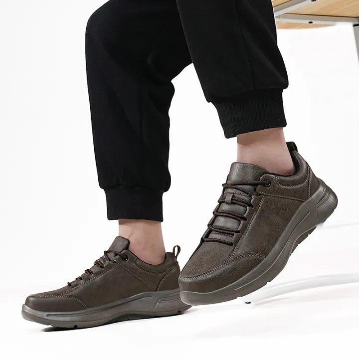 2025%20New%20Men's%20Leather%20Casual%20Shoes%20Four%20Seasons%20Fashion%20Lightweight%20Business%20Shoes%20Men's%20Soft%20Sole%20Plus%20Size%20Men's%20Shoes%2039-48%20-%20Image%205