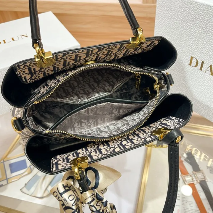 Chen%20Diaolun%20Handbag%20-%20Image%203