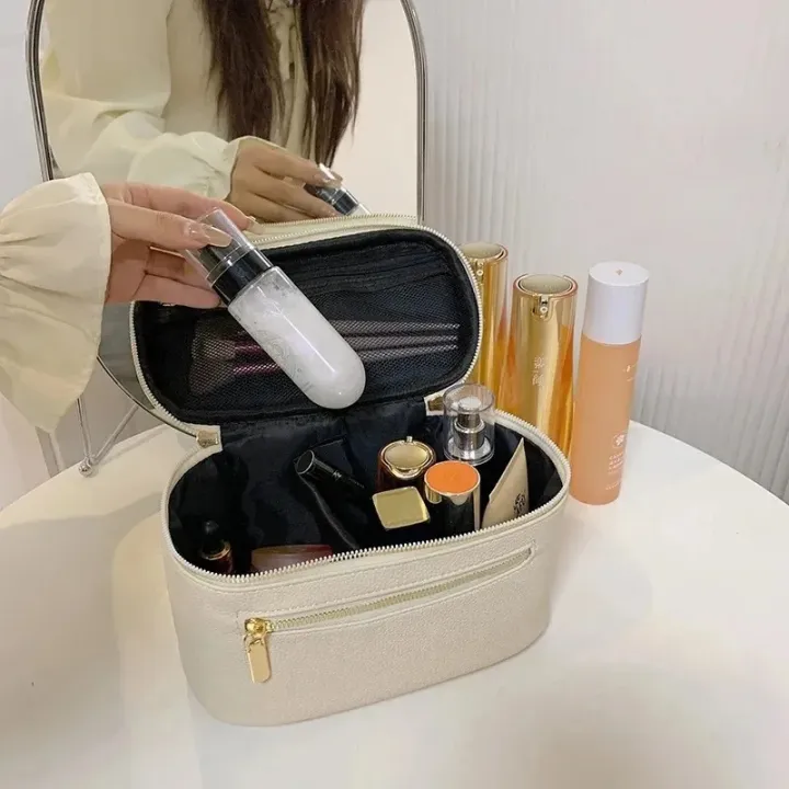 Leather%20PU%20Cosmetic%20Bag%20Portable%20Women's%20Large%20Capacity%20Cosmetic%20Bag%20Multifunctional%20Waterproof%20Cosmetic%20Bag%20-%20Image%204