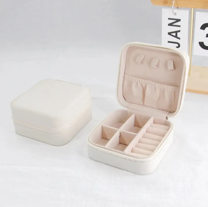 Mini%20Jewelry%20Organizer%20Display%20Travel%20Jewelry%20Zipper%20Case%20Boxes%20Earrings%20Necklace%20Ring%20Portable%20Jewelry%20Box.%20-%20Image%204