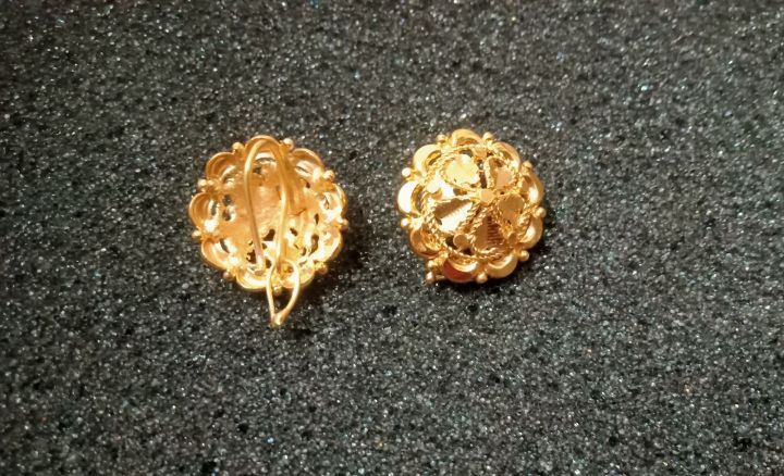 1%20years%20color%20guarantee%20gold%20plated%20small%20earrings%20for%20woman%20-%20Image%203