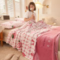 Girls Cartoon Strawberry Flannel Blanket, Warm Bedspread Sheet, Fuzzy Soft Fleece Plush Blankets for Bed Sofa Nap Shawl Blankets.
