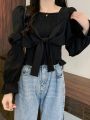 Chic French-Inspired Slimming Crop Blouse with Bow Detail - Long Sleeve, Square Neck- Perfect for All Seasons. 