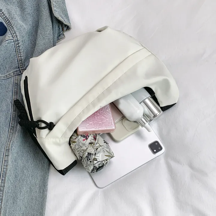 Neutral%20Style%20Tote%20Bag%20With%20Strap%20for%20Carrying%20Fitness%20Items.%20New%20Mini%20Street-Style%20Handbag%20With%20Shoulder%20Strap.%20Lightweight%20and%20-%20Image%203