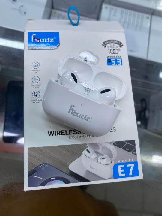 Fsudz%20E7%20Wireless%20Earbuds%20-%20Image%205