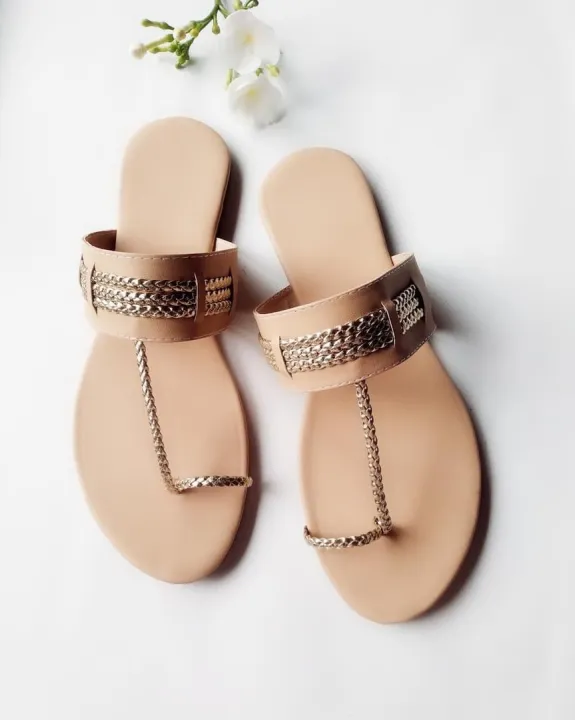 Kolhapuri%20Chappals%20-%20Image%204